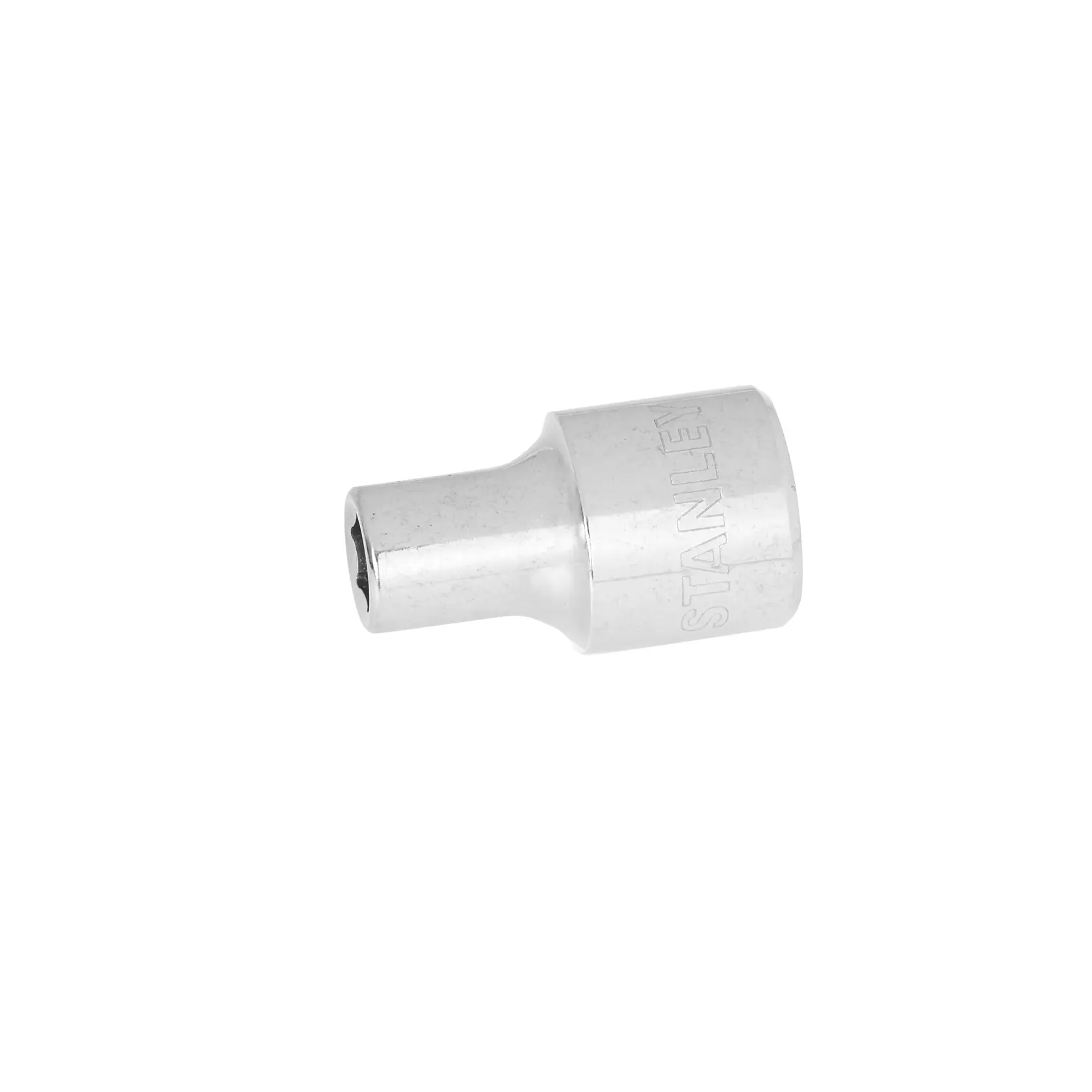 Adaptador de cubo cromado STANLEY 4-86-441, vista lateral sobre fondo blanco, accesorio para herramientas manuales.